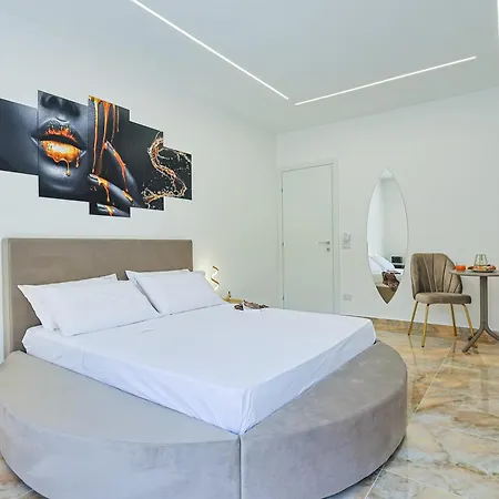 Paradise Luxury &