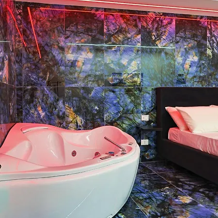 Paradise Luxury &