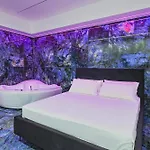 Paradise Luxury & بيت ضيافة