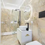 Paradise Luxury & بيت ضيافة شاكا