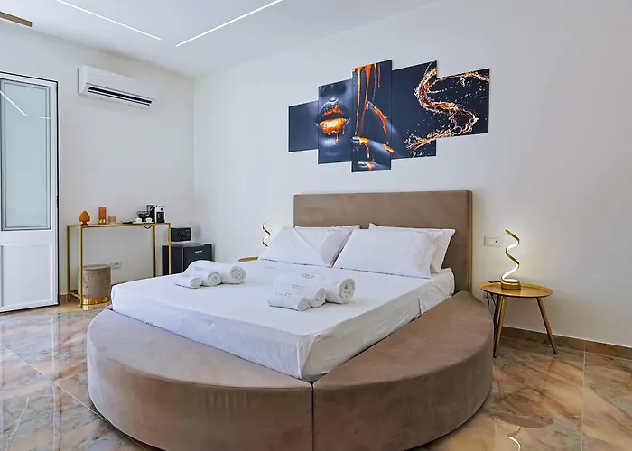 Paradise Luxury &